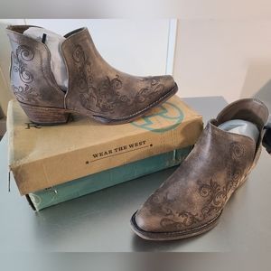 Roper Ava Fashion Bootie Sz 9.5